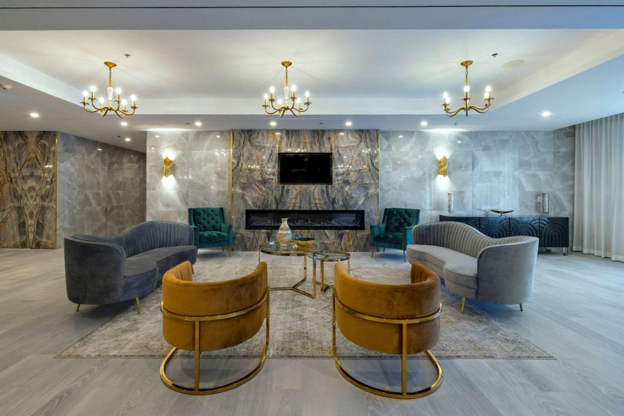 Halifax Tower Hotel & Conference Centre, Ascend Hotel Collection Timberlea Extérieur photo