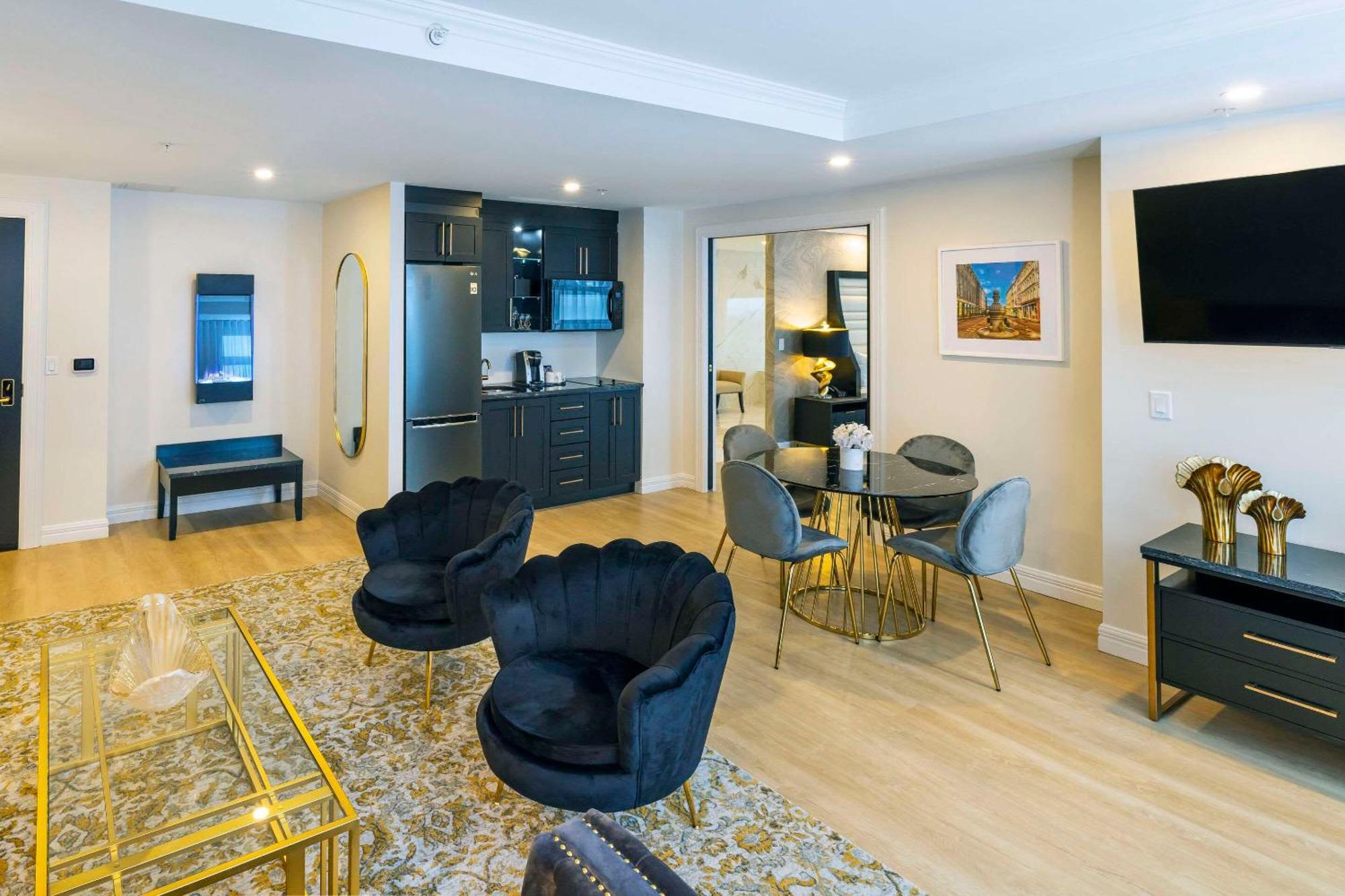 Halifax Tower Hotel & Conference Centre, Ascend Hotel Collection Timberlea Extérieur photo