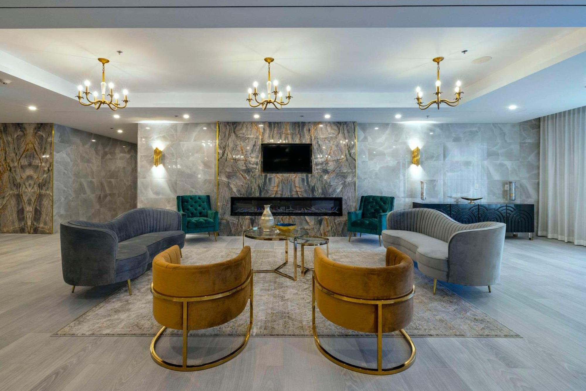 Halifax Tower Hotel & Conference Centre, Ascend Hotel Collection Timberlea Extérieur photo